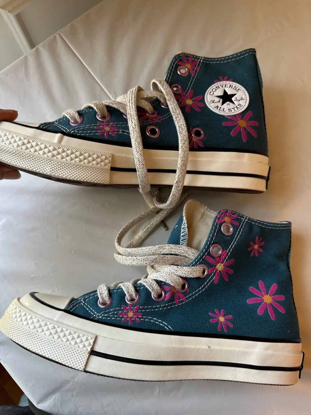 Chuck Taylor - Converse High Top Teal Sneakers w Pink Floral Prints (sz 6 women) - Picture 6 of 9